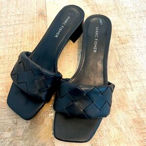 Marc Fisher size 6 block heel woven sandals